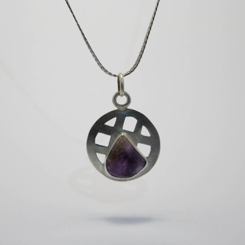 Natürliche Amethyst Keltisch Inspirierte Sterling Silberanhänger von TheMalcolmist