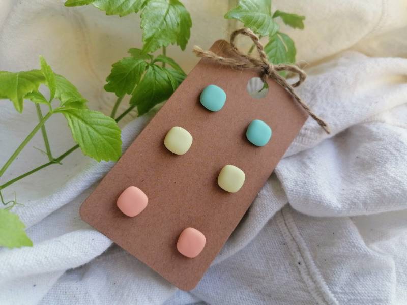 Pfirsich + Softgelb Aqua/Ohrstecker-Set 18K Vergoldete Stecker Polymerton Pfirsich + Softgelb Aqua/Ohrstecker-Set 18K Vergoldete Stecker Polymerton von TheManabee