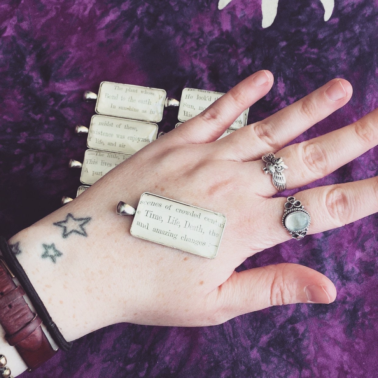 Zeit Leben Tod Cabochon Halskette - Vintage Poesie Anhänger Bücherwurm-Bücherwurm Geschenk Reisen von TheManifestingShrink