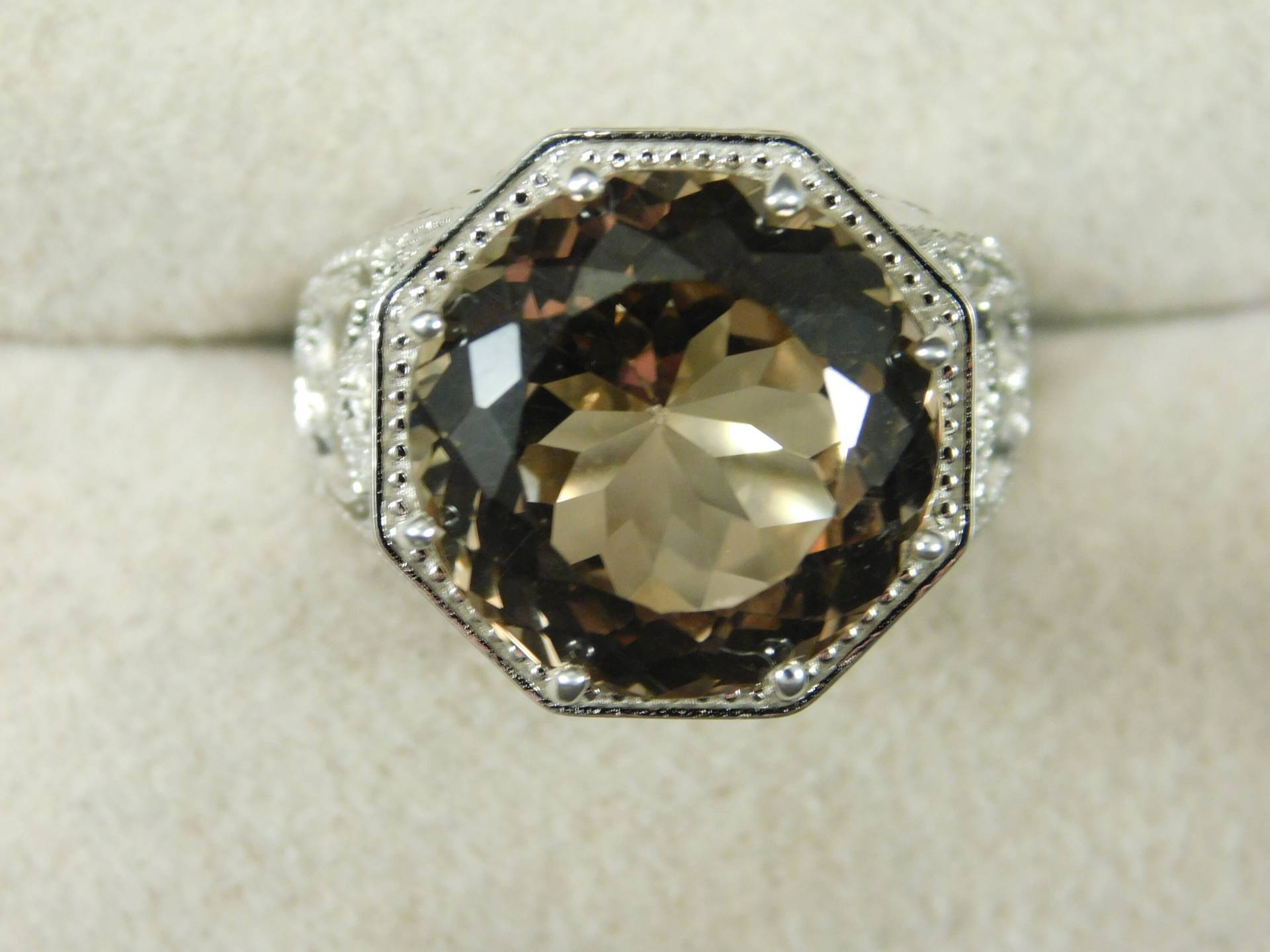 15.83 Ct. Runder Goldener Topas Ring Art Deco Stil Filigranes Sterling Silber von TheMasterJeweler