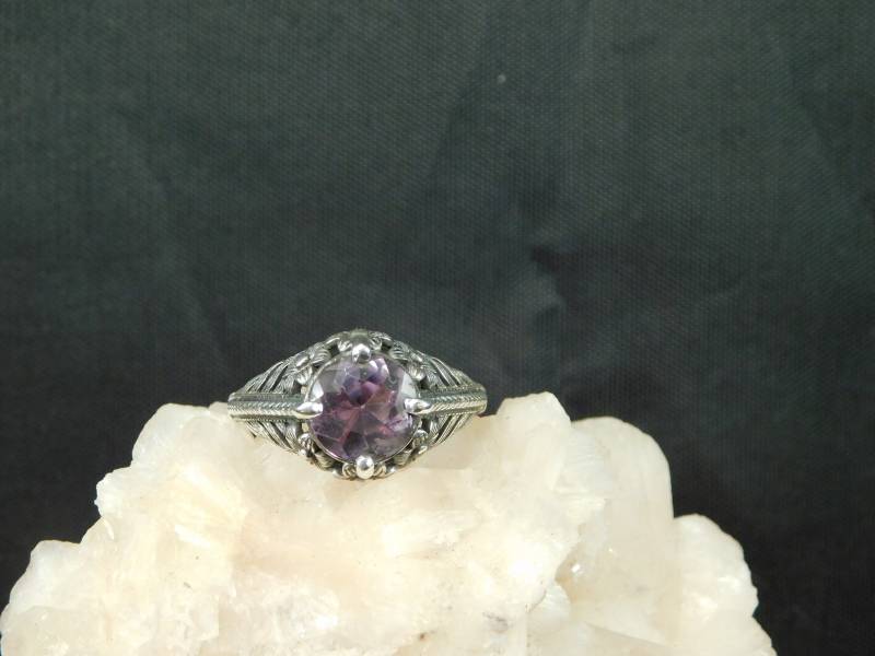 3.26 Ct. Runder Amethyst Ring 1920Er Floral Filigran Stil Sterling Silber von TheMasterJeweler