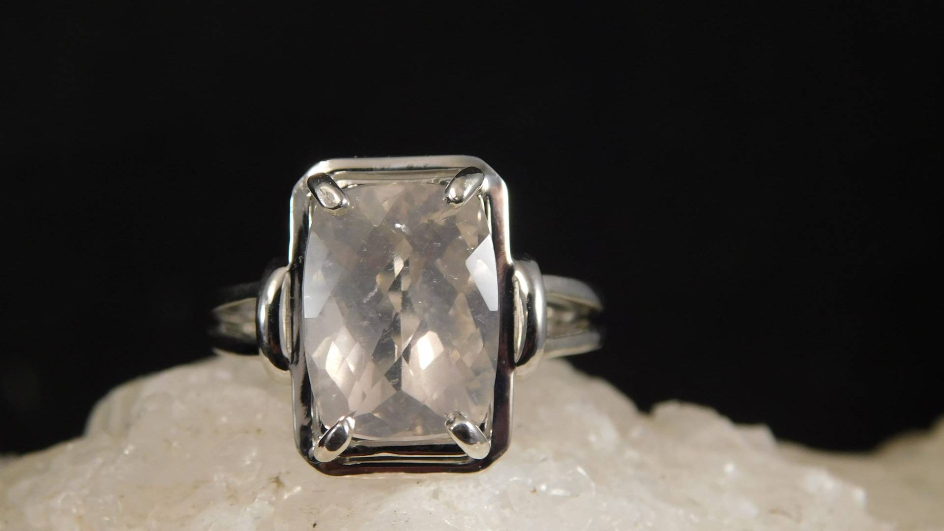 4.65 Ct. Rosenschliff Rechteckiger Rosenquarz Ring Schlicht Sterling Silber von TheMasterJeweler