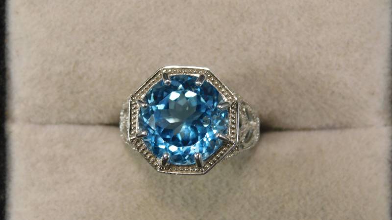 8.14 Ct. Rund Blauer Topas Ring Art Deco Stil Sterling Silber von TheMasterJeweler