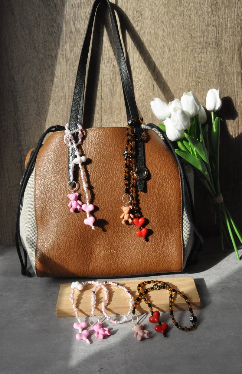 Personalisierte Teddy Bär Taschenanhänger Bernstein Glas Taschenanhänger Personalisierte Teddy Bär Taschenanhänger Bernstein Glas Taschenanhänger von TheMellys