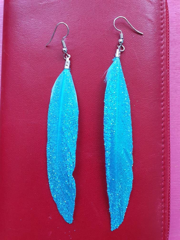 Blaue Ohrringe.boho Ohrringe.ohrringe in Federn.glitzer Ohrringe von TheMesmerisingMagpie