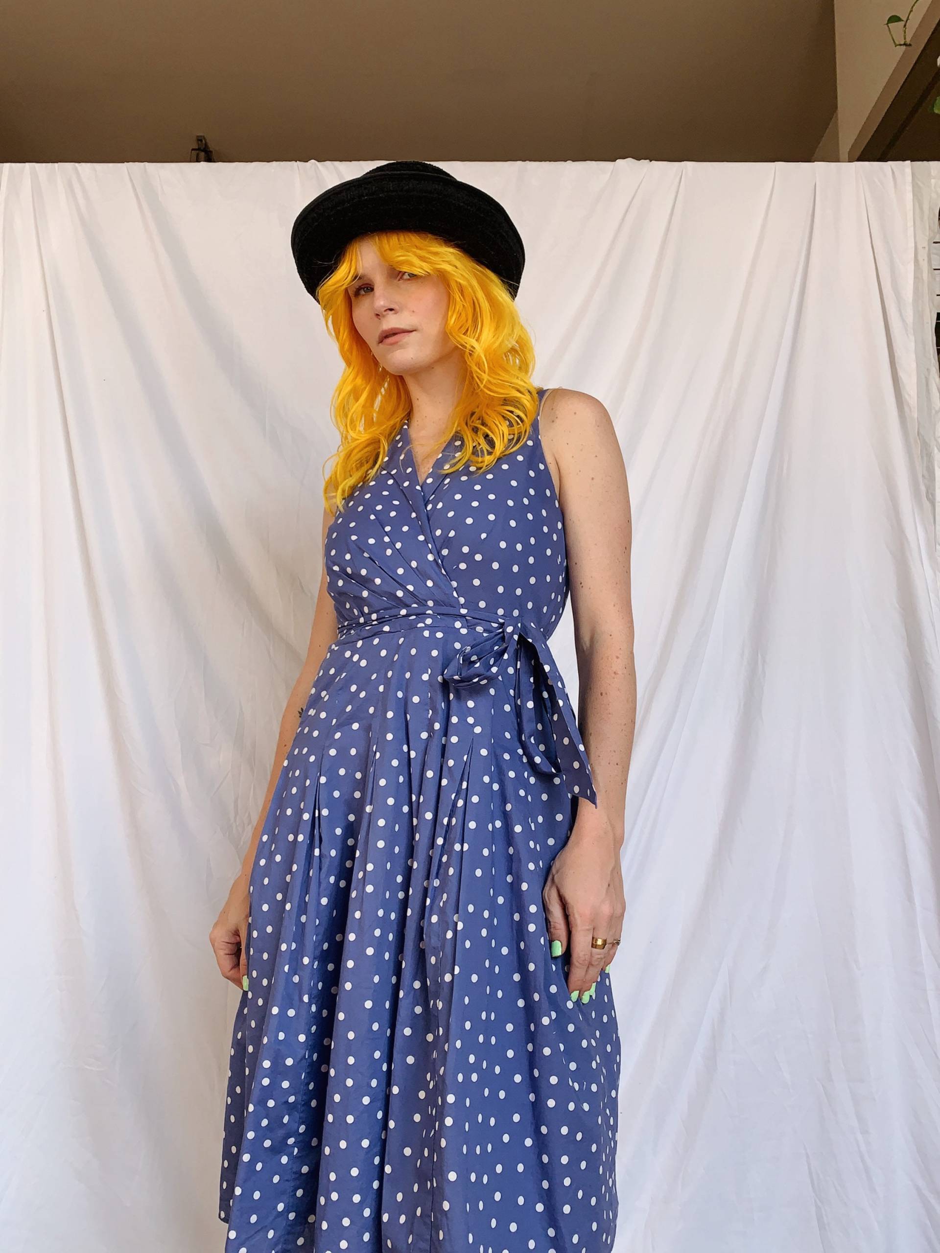 Vintage Periwinkle Polka Dot Kleid von TheMetalRomanticShop