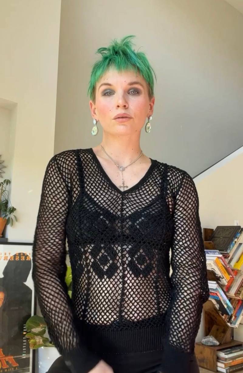 Vtg 70Er Jahre Schwarzer Häkel Pullover von TheMetalRomanticShop