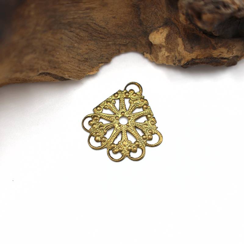 Vintage Filigree Kronleuchter Ohrring Anhänger | Erhältlich in 3 Optionen | Mp60 von TheModAnt