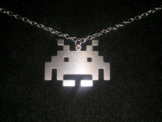 Pixel Invader Halskette Pixel Invader Halskette von TheMoonLab