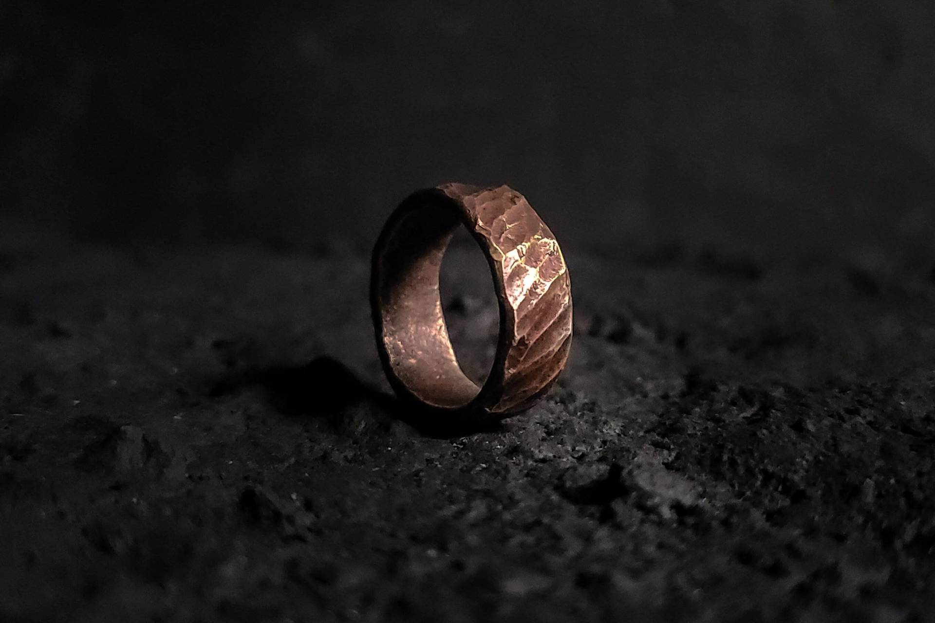 Messing Ring - Gehämmerter Ring, Dicker Geschenke Für Ihn, Klobige Ringe Messing Ring - Gehämmerter Ring, Dicker Geschenke Für Ihn, Klobige Ringe von TheMoonsForge
