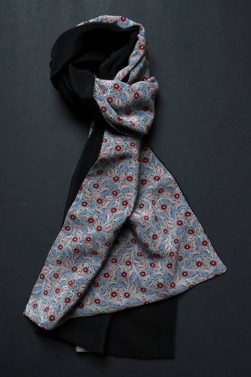 William Morris Inspirierter Schal 100% Luxus-Seide William Morris Inspirierter Schal 100% Luxus-Seide von TheMorrisRoom