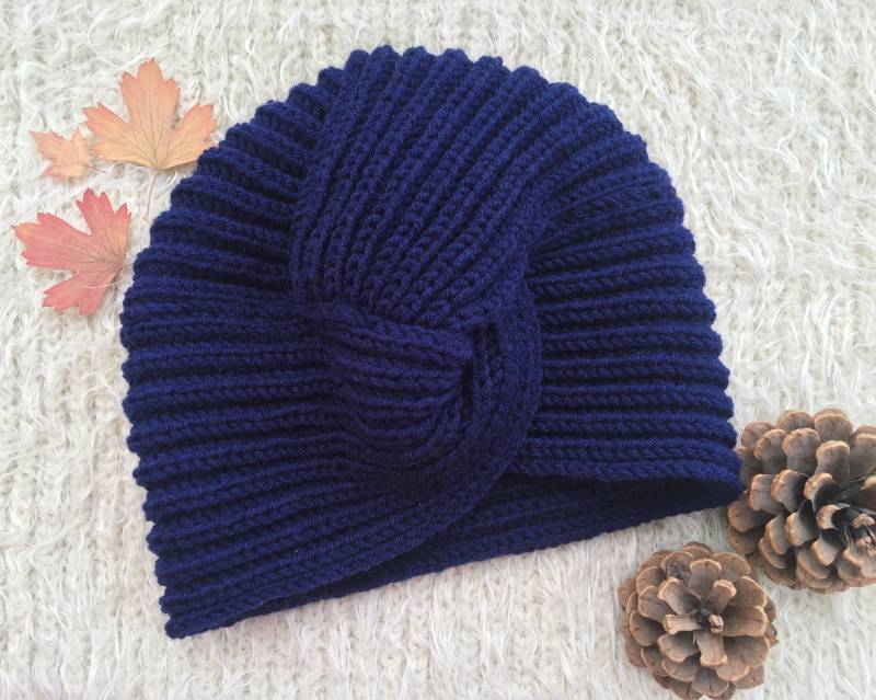 Strick Turban Mütze Frau Twist Wolle Kopf Wickel Chemo Hut Mode Hijab Dehnbares Stirnband Wintermütze von TheMysteryOfFields