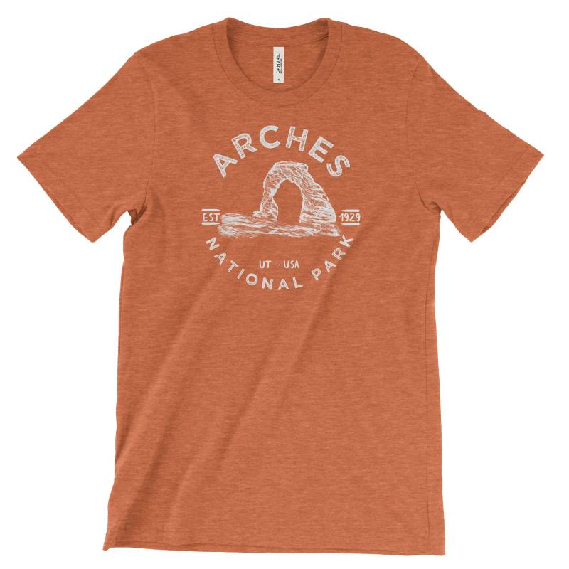 Arches National Park Adventure Tshirt von TheNationalParkStore