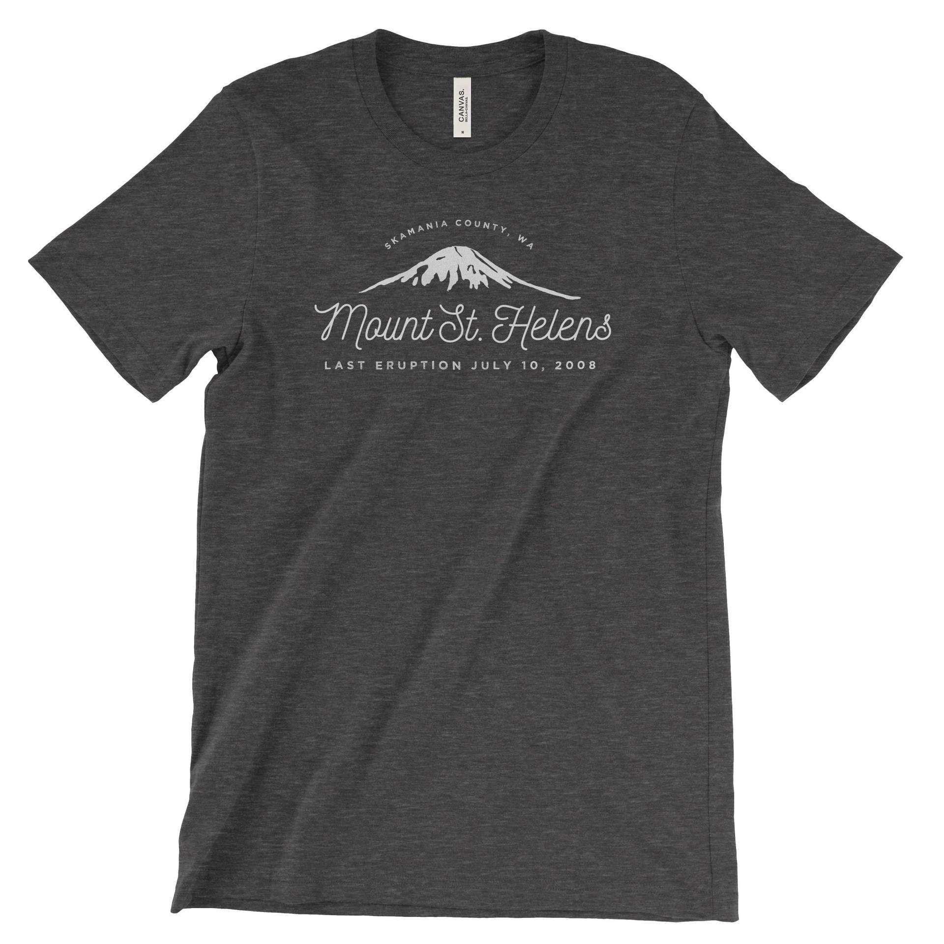 Mount St. Helens Adventure T-Shirt von TheNationalParkStore