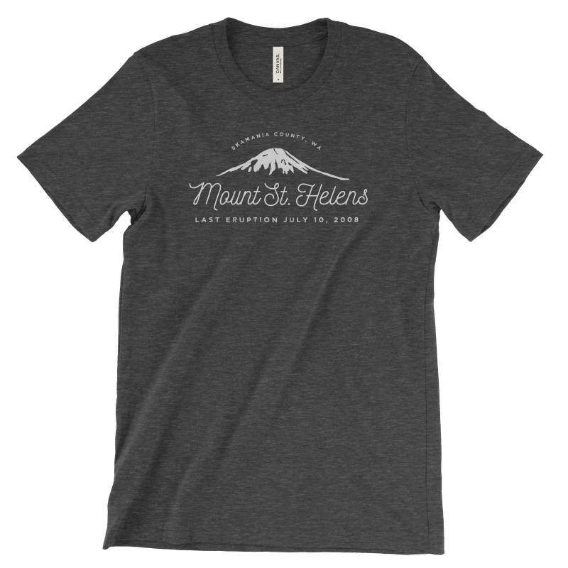 Mount St. Helens Adventure T-Shirt von TheNationalParkStore
