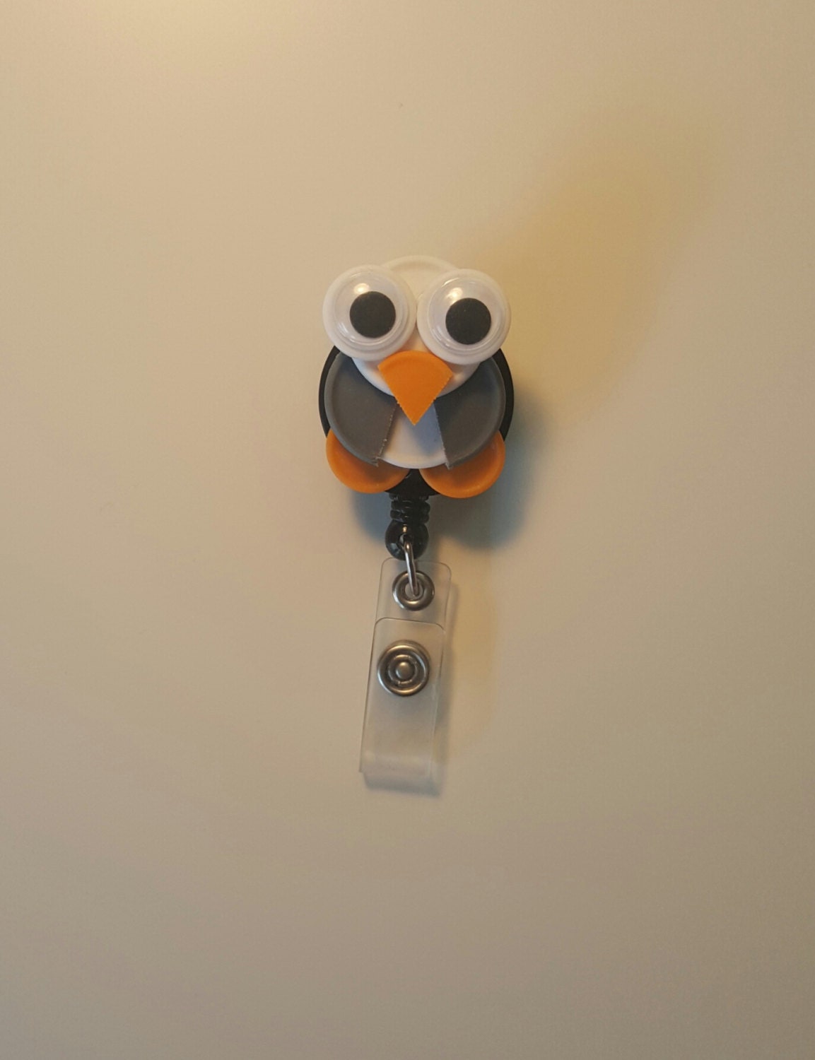 Medikamente Phiole Top, Gunther Der Pinguin, Versenkbarer Ausweishalter Medikamente Phiole Top, Gunther Der Pinguin, Versenkbarer Ausweishalter von TheNordicNurse