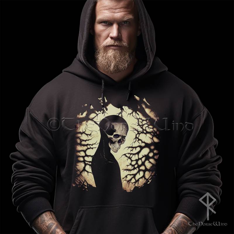 Schädel Im Wald Wikinger Hoodie, Waldschädel Sweatshirt, Norse Undead Sweat, Unisex Kapuzenpullover, Gothic Kleidung, Alle Größen S-5xl von TheNorseWind