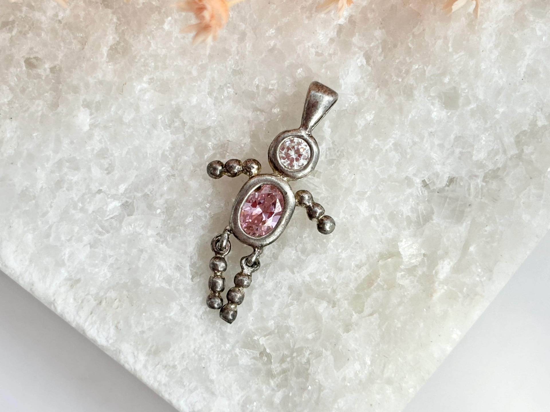 90Er Jahre Sterling Vintage Winzigen Zierlichen Rosa Oktober Birthstone Turmalin + Cz Inalid Winzige Strichmännchen-Anhänger | Anhänger Schmuckstück von TheNostalgiaHaus