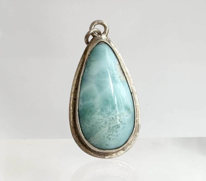 Larimar Tropfenförmiger Sterlingsilber Southwest Style 925 Vintage Statement Anhänger von TheNostalgiaHaus