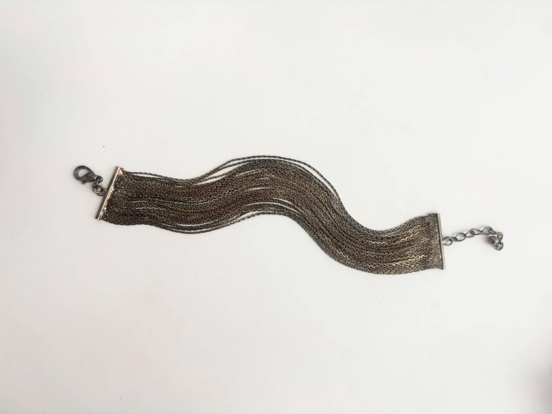 Slinky Multi Strand Silberfarbenes Chunky Hummerkrallen Vintage Armband Mit Verstellbarer Kette - 17 20 cm von TheNostalgiaHaus