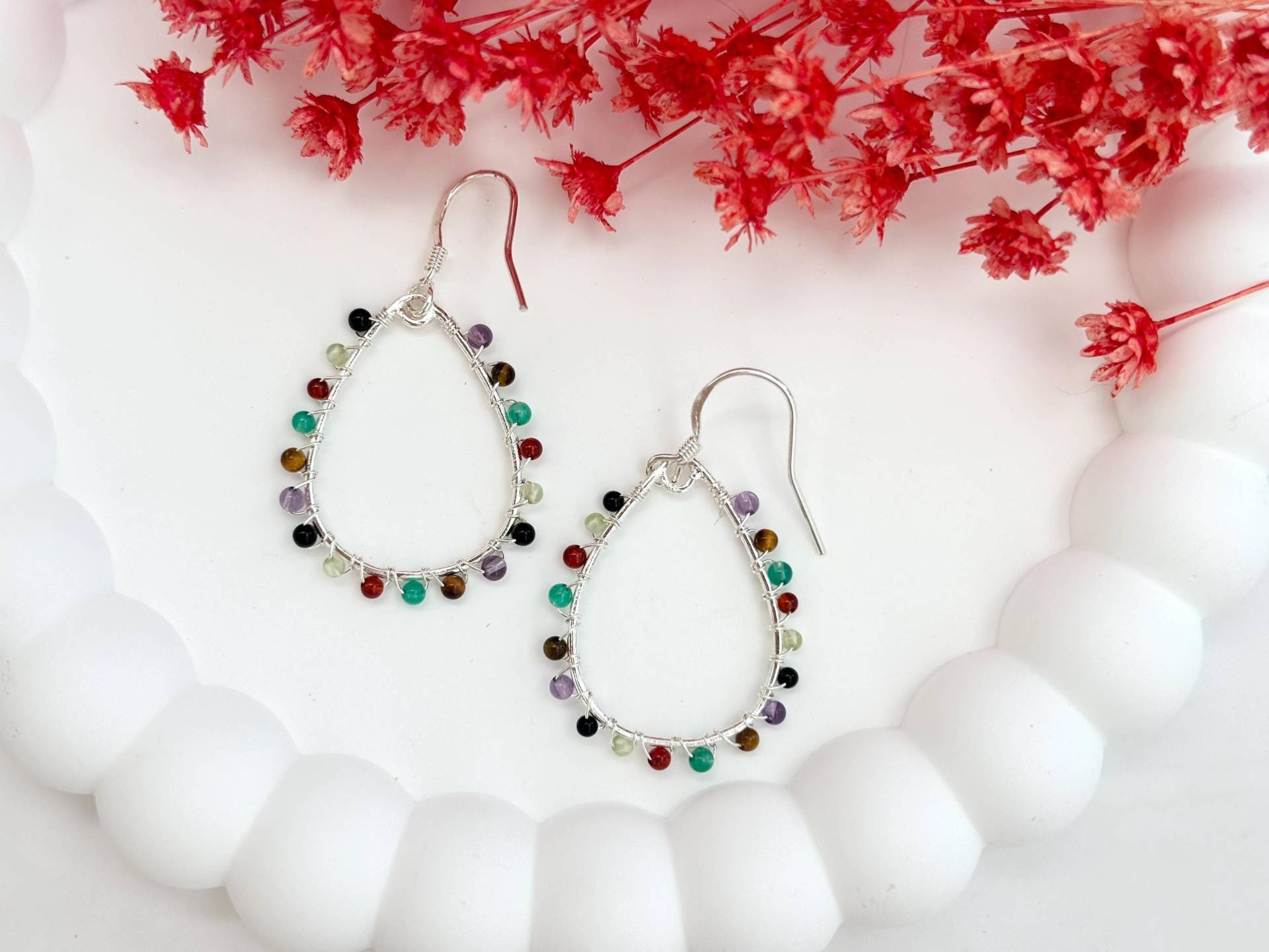 sterling Silber Regenbogen Quarz Edelstein Gezeichnet Tropfenförmig Vintage Retro Creolen von TheNostalgiaHaus