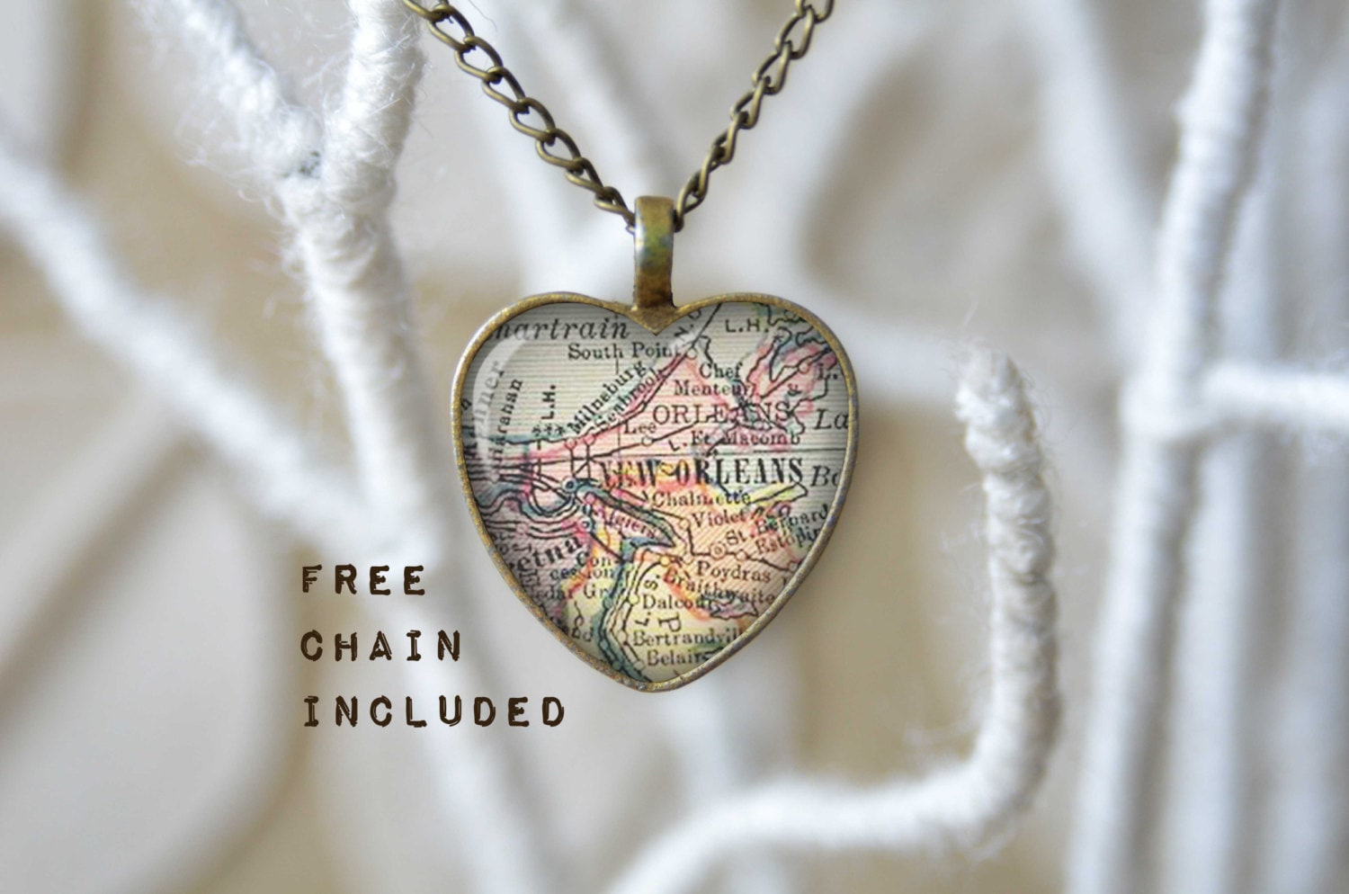 New Orleans Map Herz-Halskette Vintage Lagenanhänger New Orleans Map Herz-Halskette Vintage Lagenanhänger von TheNotaBeneStudio