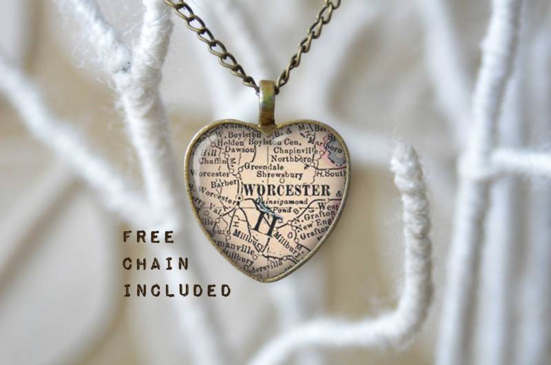 Worcester Massachusetts Karte Herz Halskette Standort Geschenk Worcester Massachusetts Karte Herz Halskette Standort Geschenk von TheNotaBeneStudio