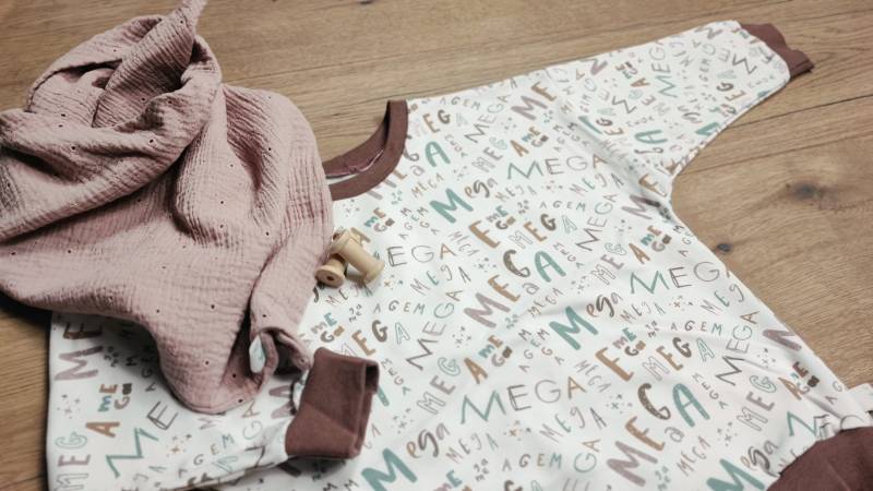 Oversized Kinder Pullover/ Sweater von TheObyLydia