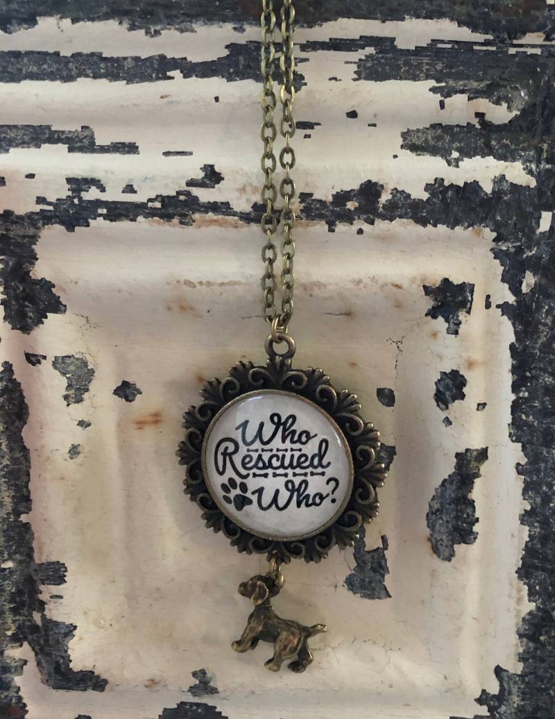 Pfoten Sie Druck, Rettung Halskette Für Hunde-Liebhaber Adoptieren Nicht Kaufen Hund Versandkostenfrei Pfoten Sie Druck, Rettung Halskette Für Hunde-Liebhaber Adoptieren Nicht Kaufen Hund Versandkostenfrei von TheOldCrowVintage