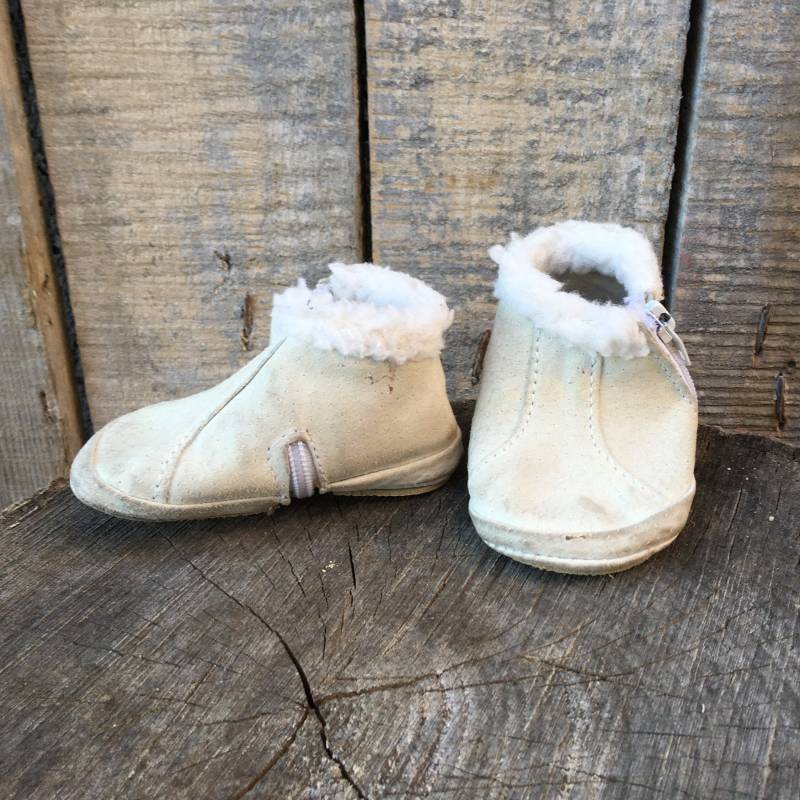 Babyschuhe/Walking Schuhe Baby Hausschuhe Vintage Stiefel Leder Unisex Krippe Booties Kinderschuhe von TheOldTimeTreasures