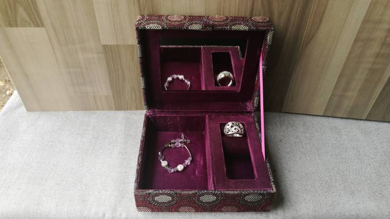 Schmuck-Box/Schmuck-Beutel Schmuck Aufbewahrung Veranstalter Verpackung Andenken Box Trinket Personalisierte Schmuck-Box/Schmuck-Beutel Schmuck Aufbewahrung Veranstalter Verpackung Andenken Box Trinket Personalisierte von TheOldTimeTreasures