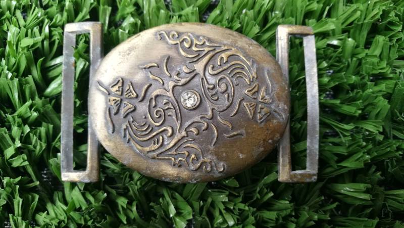 Vintage Gürtelschnalle/Retro Messing Modegürtel Verschluss Ringe Loop Retro Rostiges Lederbeschlag von TheOldTimeTreasures