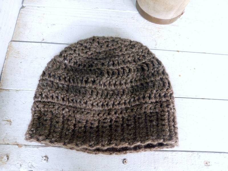 Der Pekannuss-Hut. Pecan Holz Braune Handgemachte Gehäkelte Boho Mütze Hut . Winter Accessoire #festiveetsyfundstücke von TheOldeCrowCottage