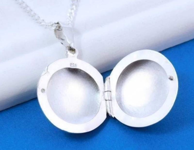 sterling Silber Medaillon Halskette - Runde Erbstück Abgerundete Anhänger, Für Ihre Großmutter Mutter Medaillon. R-8 von TheOneOfaKindJewelry