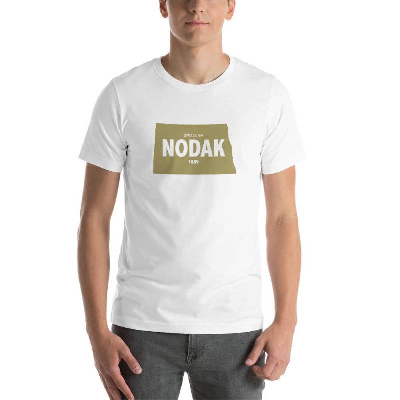 Lustige North Dakota T Shirt/Besser Auf Top Geschenk Home Pfeil Native Kurzarm Unisex T-Shirt Lustige North Dakota T Shirt/Besser Auf Top Geschenk Home Pfeil Native Kurzarm Unisex T-Shirt von TheOptoNerd