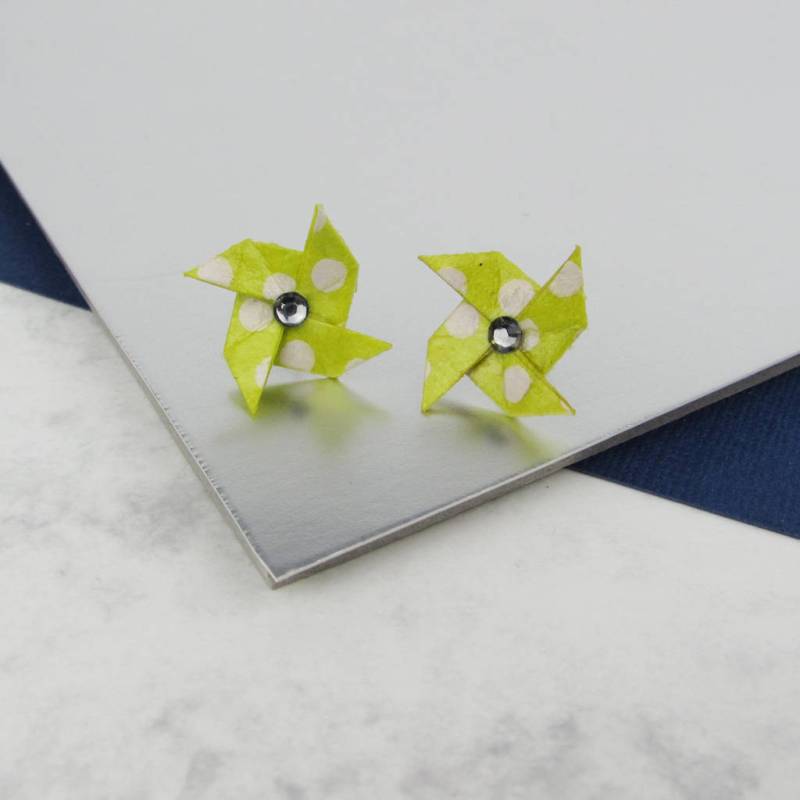 Ohrstecker Gelb Mit Weißen Punkten Windrad von TheOrigamiBoutique