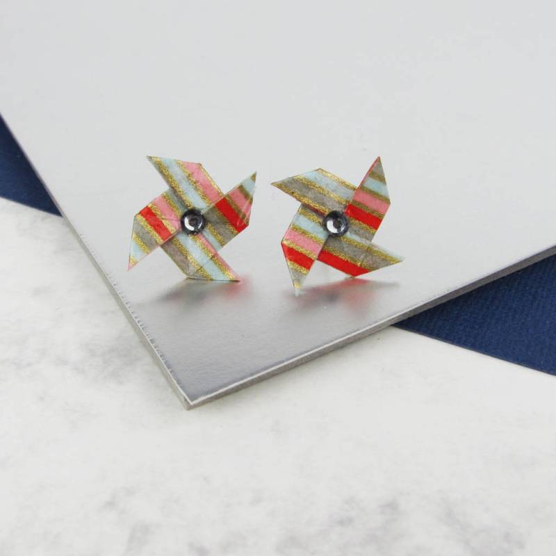 Ohrstecker Gold, Pastell Und Rotes Windrad von TheOrigamiBoutique
