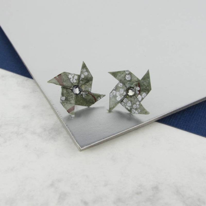 Ohrstecker Grau Und Silber Windrad von TheOrigamiBoutique