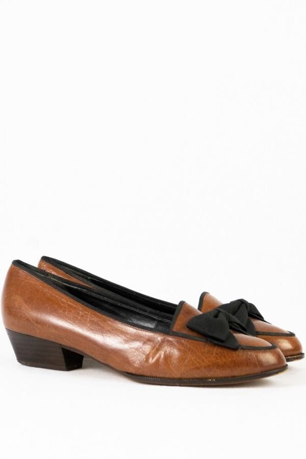 Vintage Gabor Pumps -40.5 - Coganc Schwarz Two Tone Made in Austria Schleifenbesatz Vintage Gabor Pumps -40.5 - Coganc Schwarz Two Tone Made in Austria Schleifenbesatz von TheOtterCouture