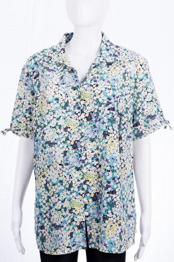 Vintage Kurzarm Bluse -L - Flower Print Weiß Blau Kurze Ärmel 80S Vintage Kurzarm Bluse -L - Flower Print Weiß Blau Kurze Ärmel 80S von TheOtterCouture