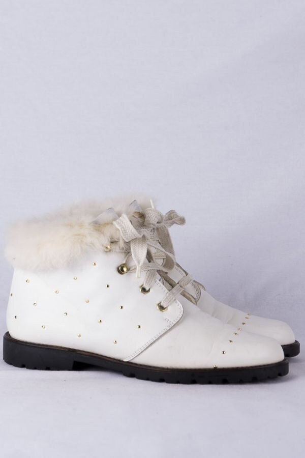 Vintage Schuhe -38, 5 - Leder Weiß Wärmendes Futter Schnürverschluss 80S Vintage Schuhe -38, 5 - Leder Weiß Wärmendes Futter Schnürverschluss 80S von TheOtterCouture