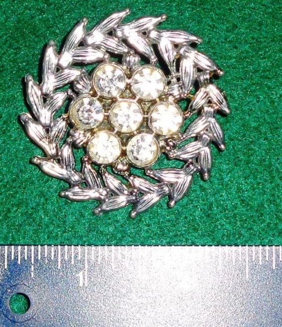 Silberner Broschenkranz Mit Strasssteinen Vintage Schmuck von TheOzarkFox