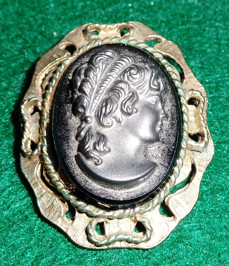 Vintage Kamee Schwarzer Stein Möglich Onyx von TheOzarkFox