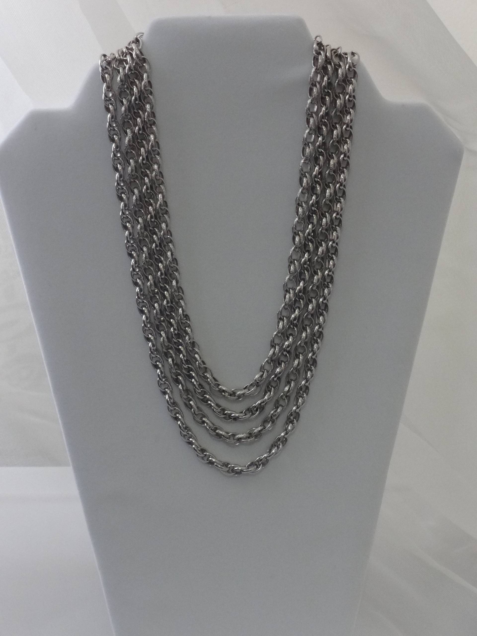 Coro Silber Ton Vierstränge Halskette von ThePJCompany