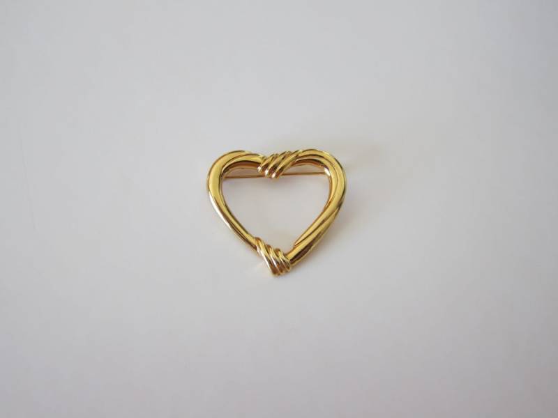 Goldton 1980Er Jahre Signatur Vintage Herz Brosche von ThePJCompany