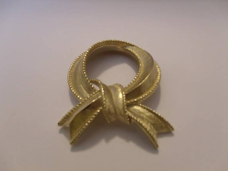 Trifari Vintage Gold Schleife Stil Pinsel Brosche von ThePJCompany