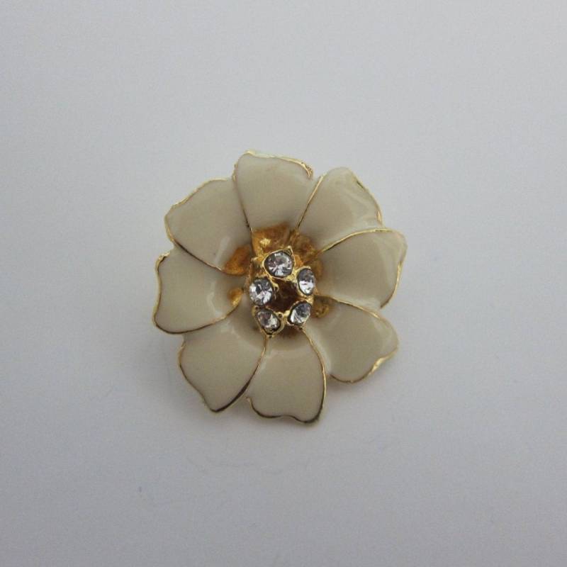 Vintage Beige Emaille Blume Strass Brosche von ThePJCompany