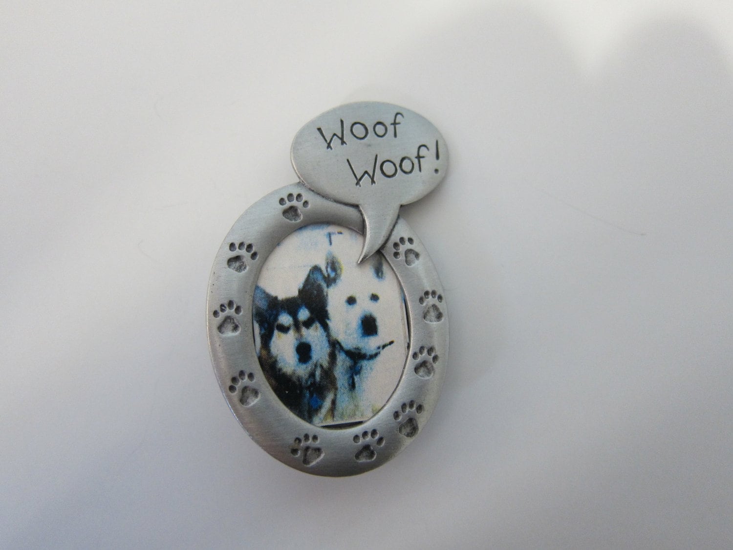 Vintage Jj Ovale Zinn Brosche Mit Bilderinlage von ThePJCompany