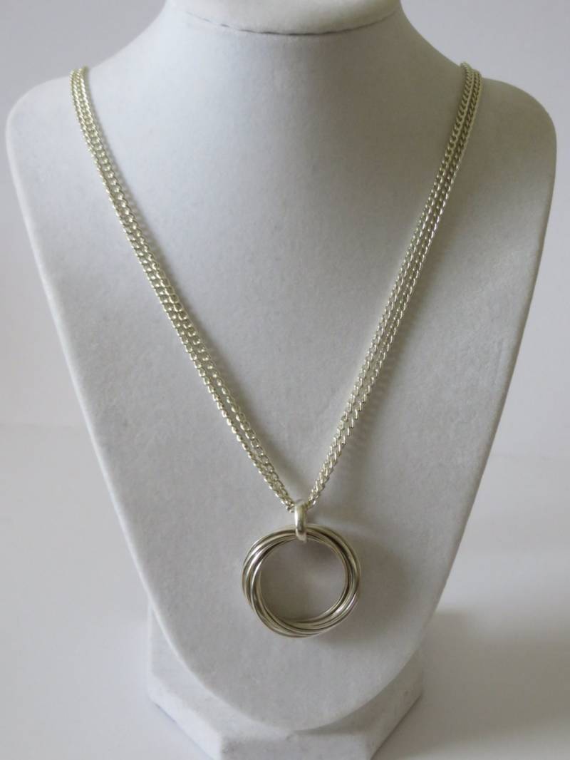 Vintage Silber Ton Zwei Stränge Kette Mit Sterling 925 Rund Anhänger von ThePJCompany