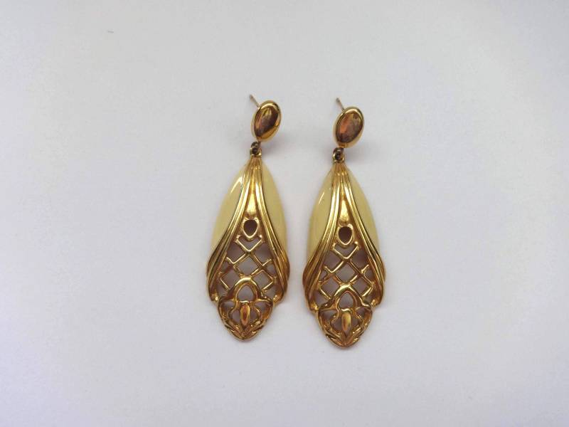 Vintage Tear Drop Emaille Ohrringe Vintage Tear Drop Emaille Ohrringe von ThePJCompany